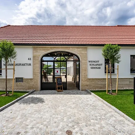 アパート Weinmanufaktur Nourani