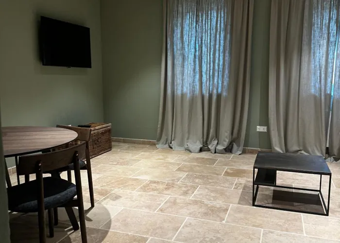 Weinmanufaktur Nourani Feuersbrunn